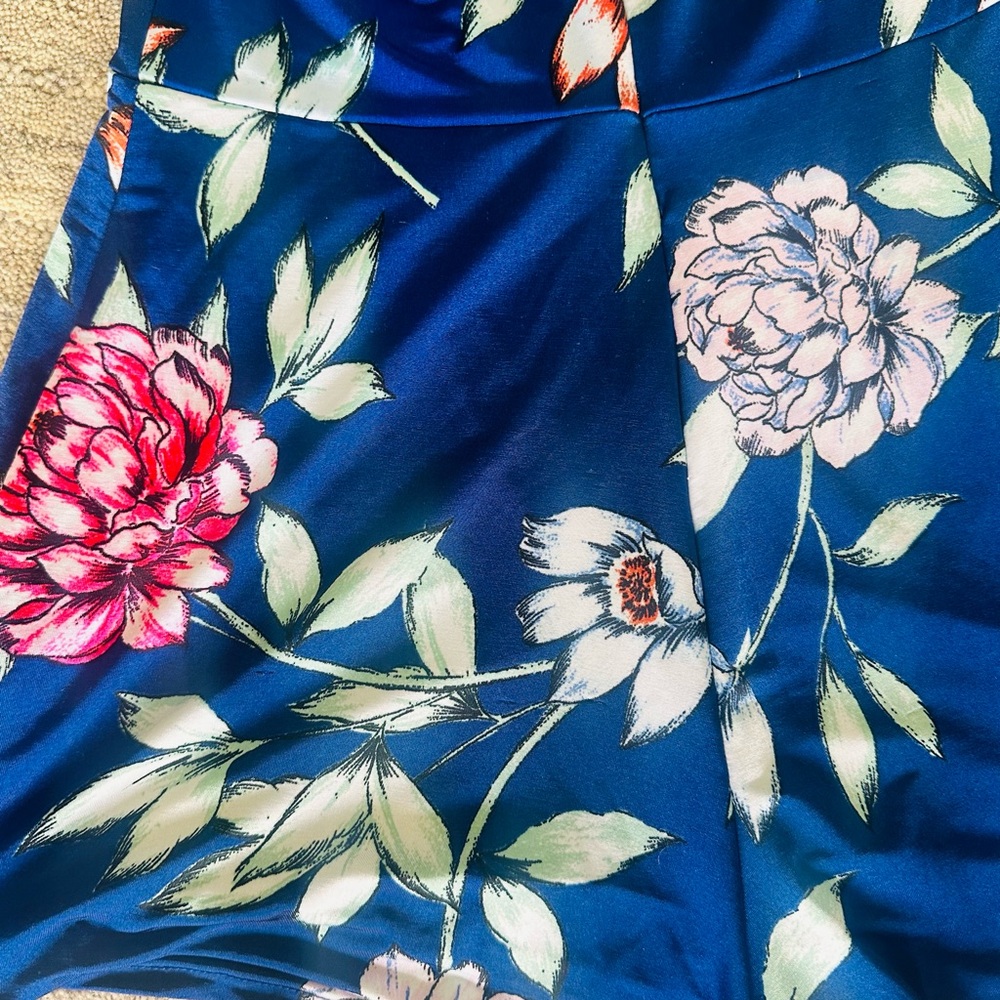 GUESS FLORAL ROMPER COSMIC DEEP INK - Picture 10 of 13